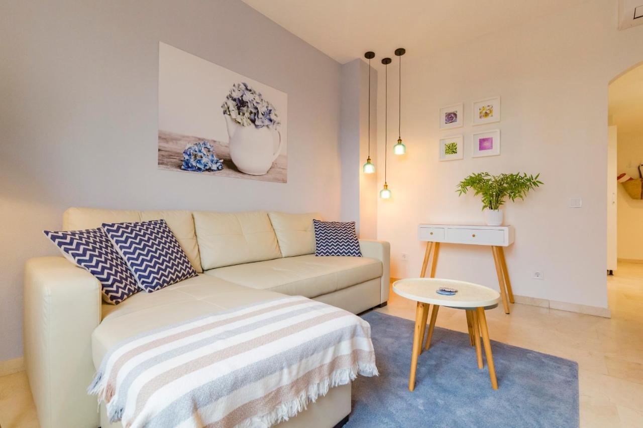 Agua VI & Seasonal Pool By Ele Apartments Malaga Luaran gambar